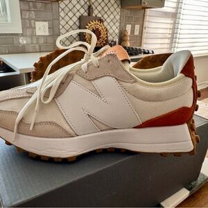 New Balance Cream and Rust Orange/Brown Sneakers. Sz. 8 1/2, 327-style